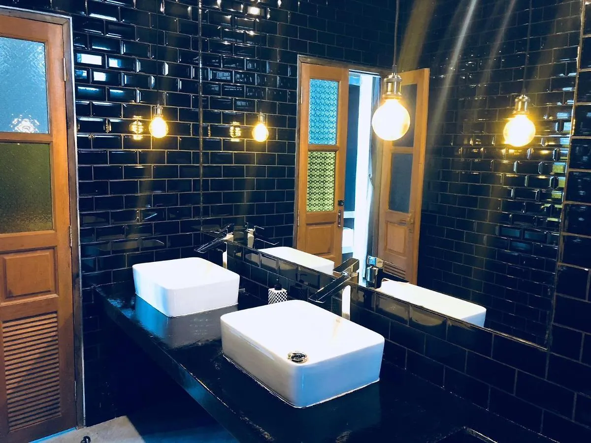 Stylish Pool Villa - 10 Mins Walk To The Beach Ko Lanta